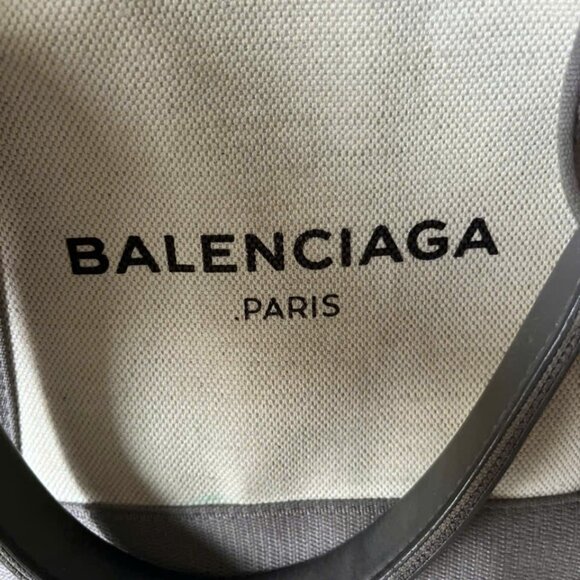 BALENCIAGA Beige Grey Canvas and Calfskin Leather Cabas Crossbody Bag - Picture 2 of 11